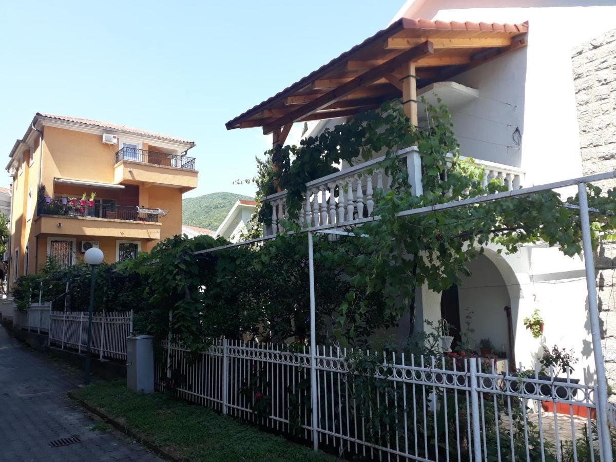 Astakos Apartments Budva Buitenkant foto